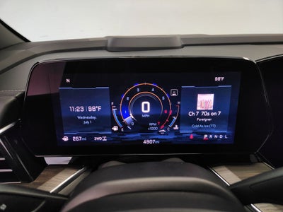 2025 Chevrolet Suburban LT