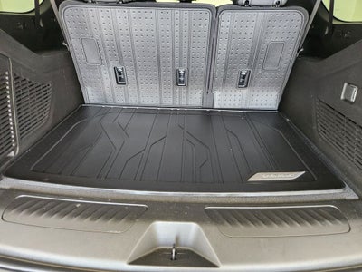 2025 Chevrolet Suburban LT