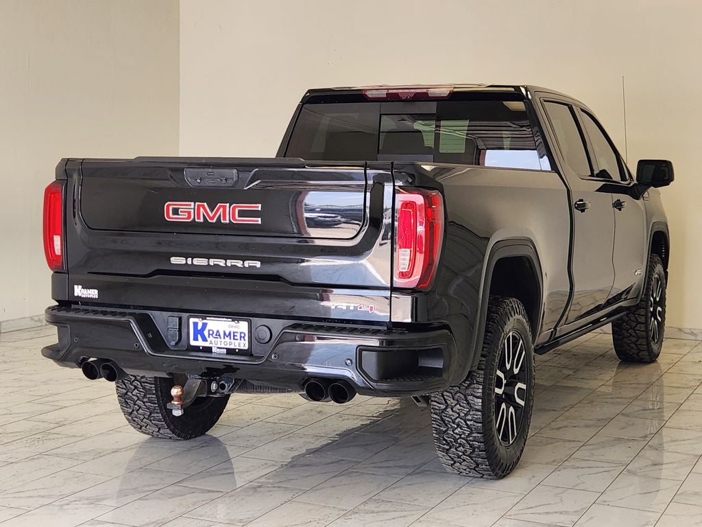 2023 GMC Sierra 1500 AT4