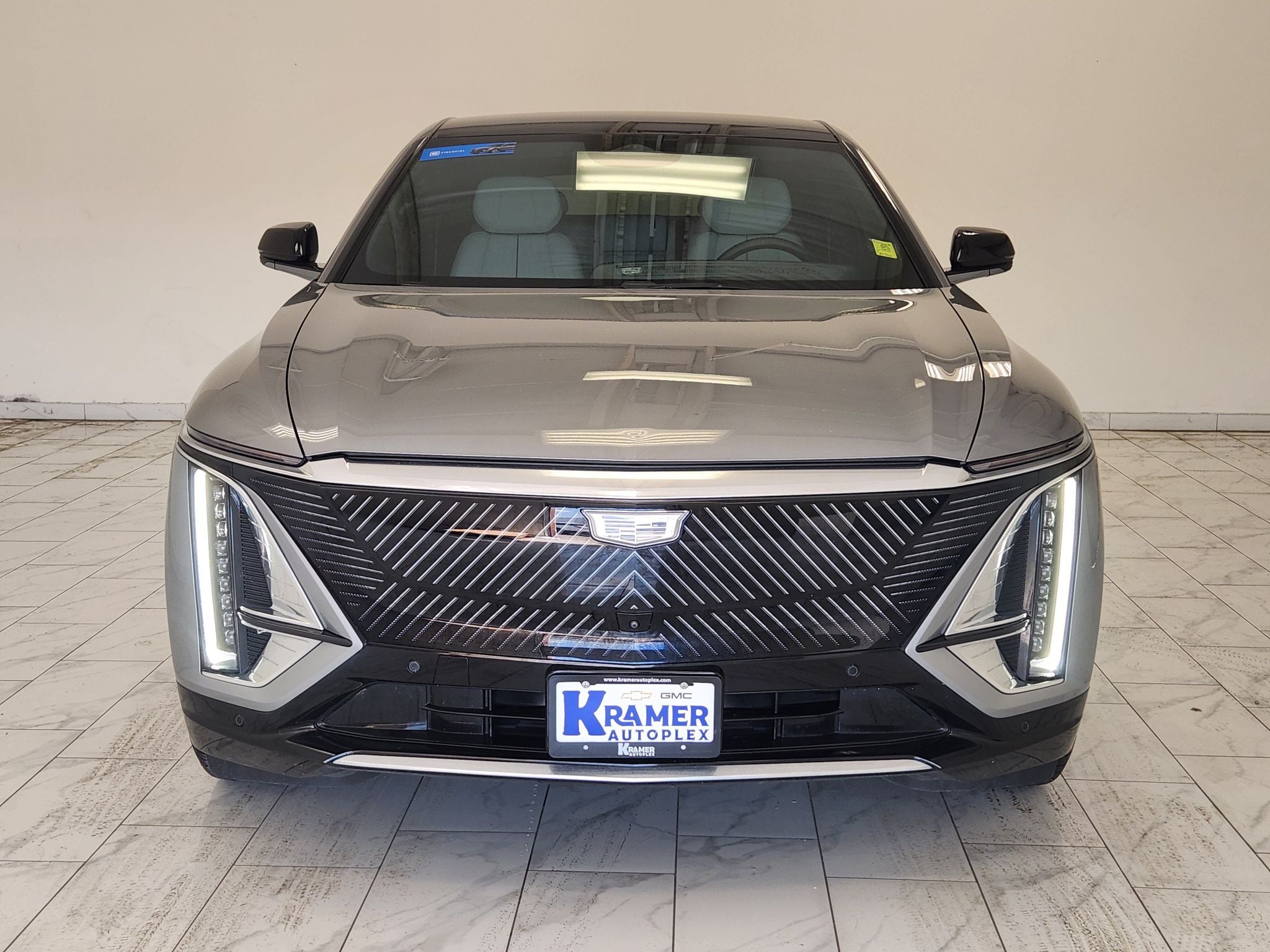 2024 Cadillac LYRIQ Luxury 1