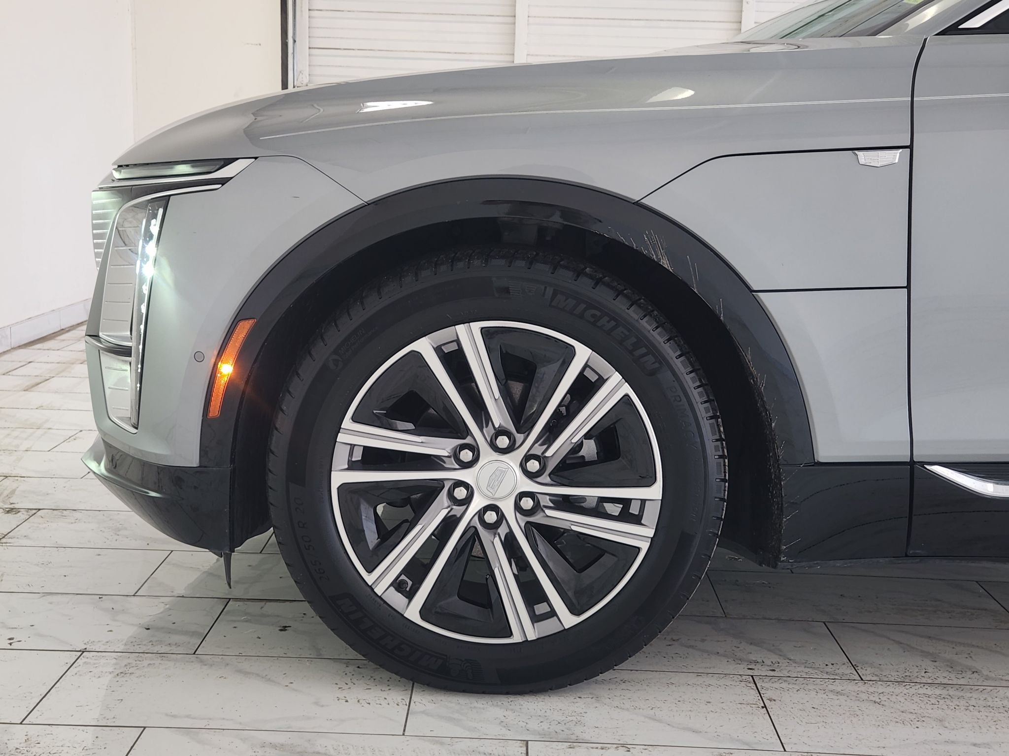 2024 Cadillac LYRIQ Luxury 1