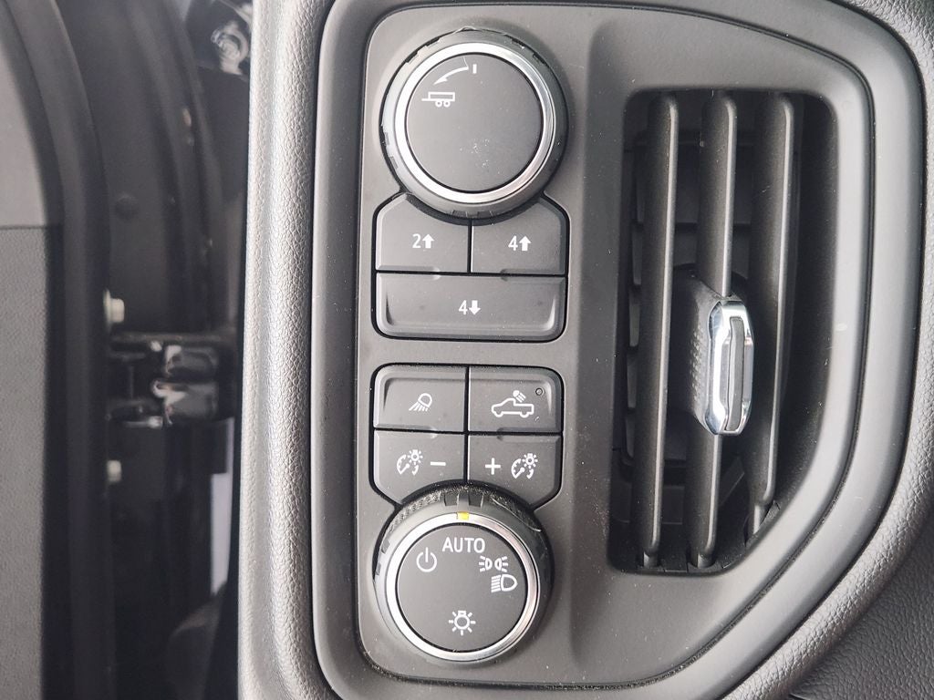 2024 Chevrolet Silverado 2500 HD Custom