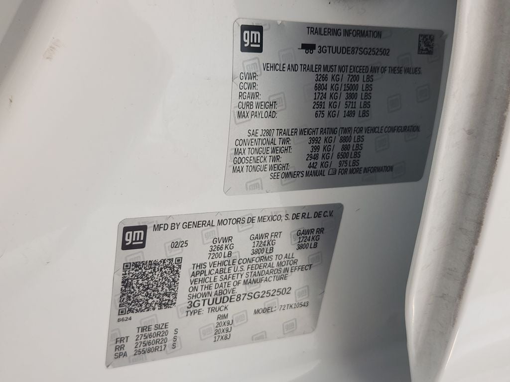 2025 GMC Sierra 1500 SLT