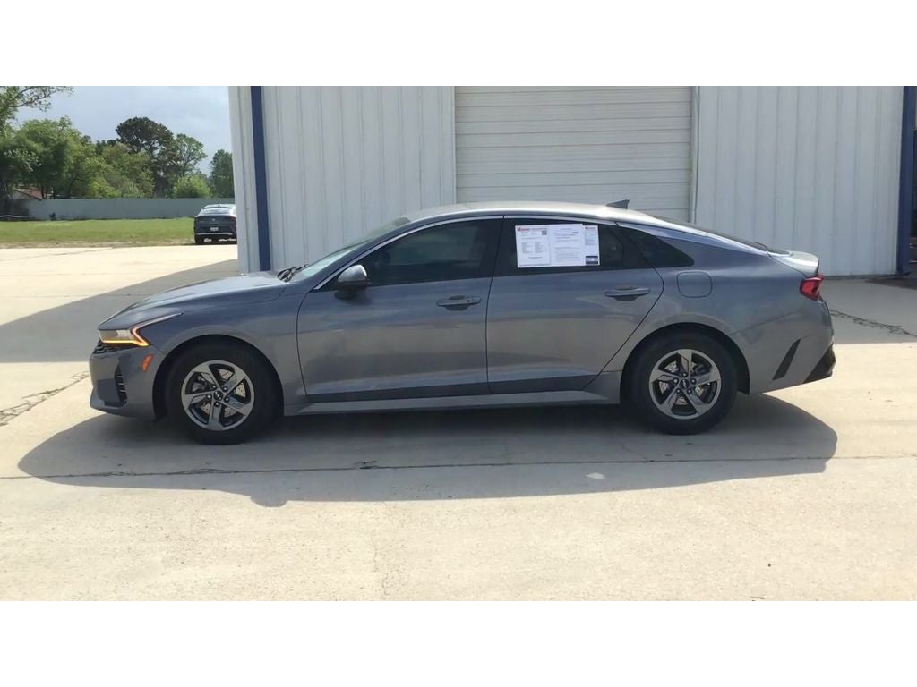 2022 Kia K5 LXS