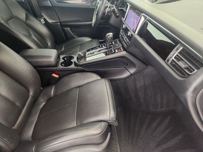 2022 Porsche Macan 4DR AWD