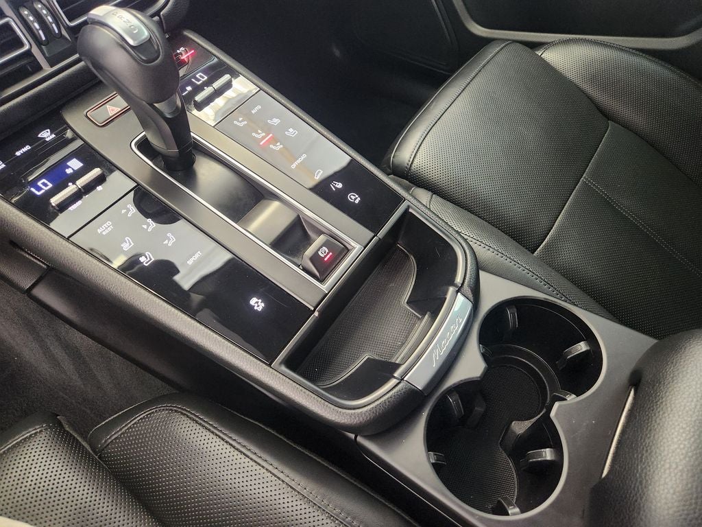 2022 Porsche Macan 4DR AWD