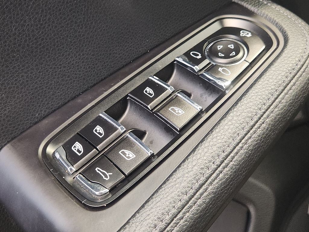 2022 Porsche Macan 4DR AWD