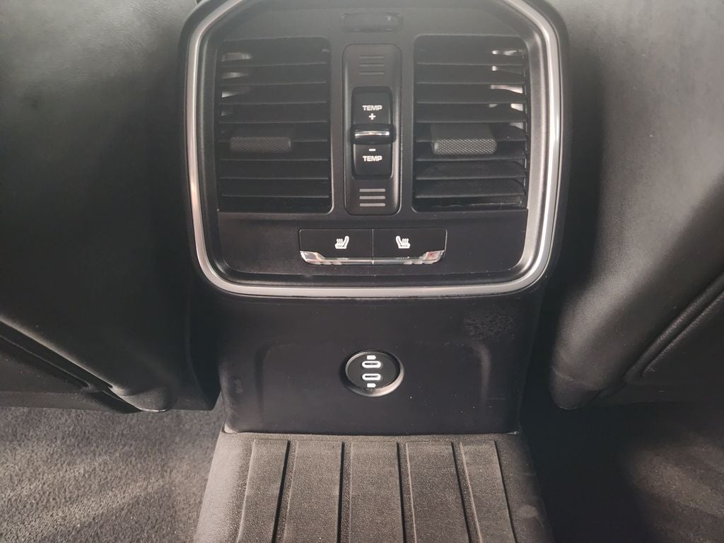 2022 Porsche Macan 4DR AWD