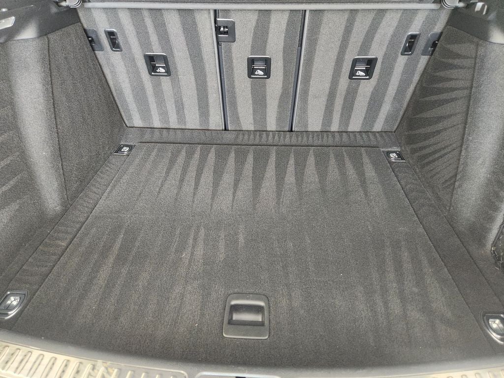 2022 Porsche Macan 4DR AWD