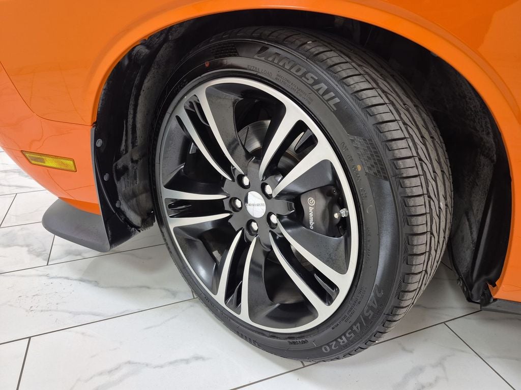 2014 Dodge Challenger SRT8 Core