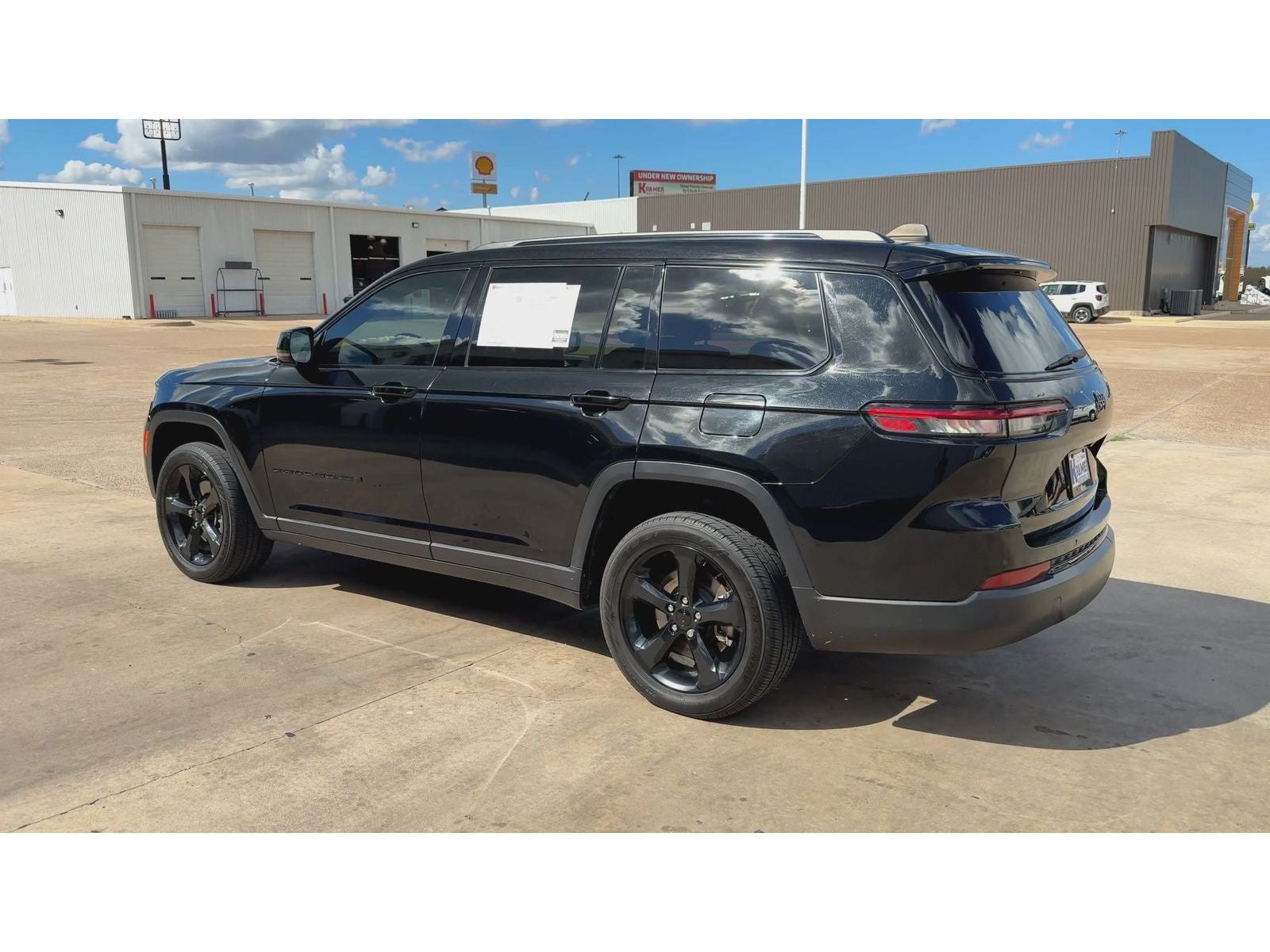 2023 Jeep Grand Cherokee L Altitude 4x2