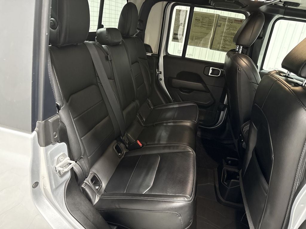 2022 Jeep Gladiator Overland