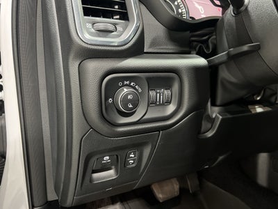 2025 RAM 1500 Laramie Crew Cab 4x4 5'7" Box