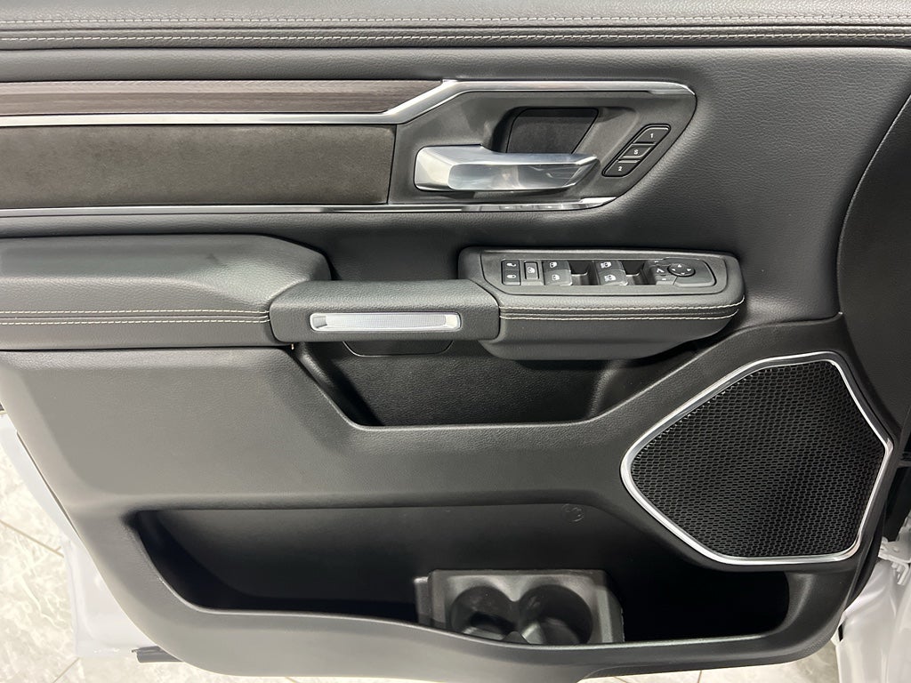 2025 RAM 1500 Laramie Crew Cab 4x4 5'7" Box