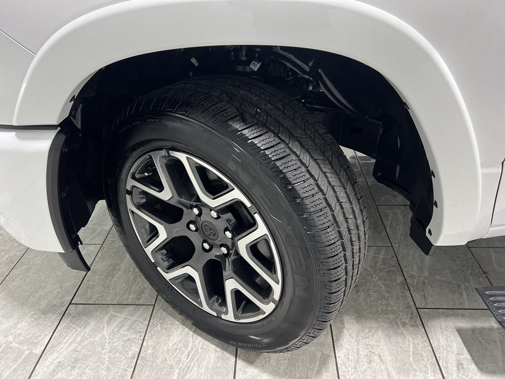 2025 RAM 1500 Laramie Crew Cab 4x4 5'7" Box