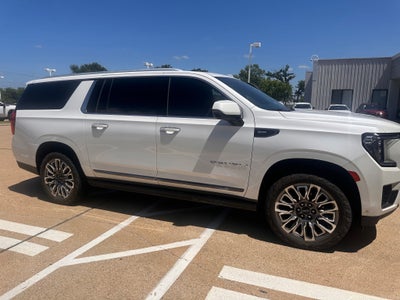2023 GMC Yukon XL Denali Ultimate