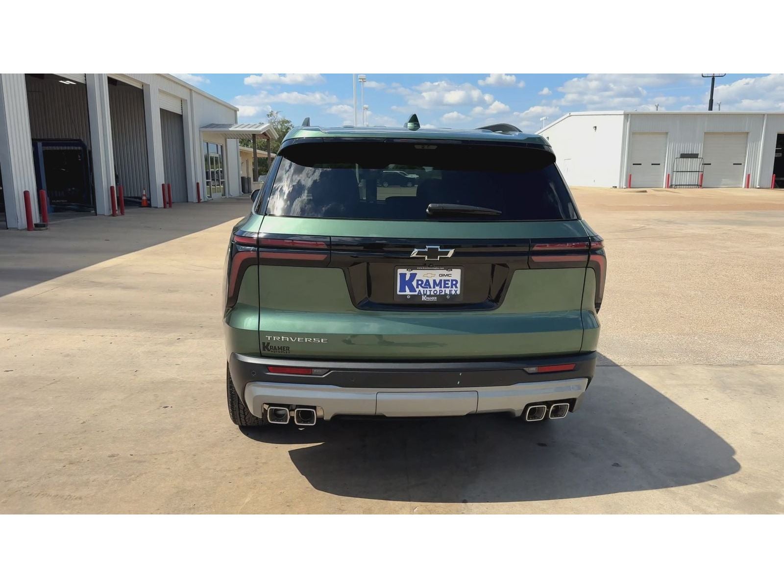 2027 Chevrolet Traverse LT