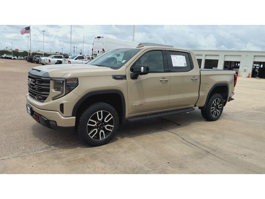 2022 GMC Sierra 1500 AT4