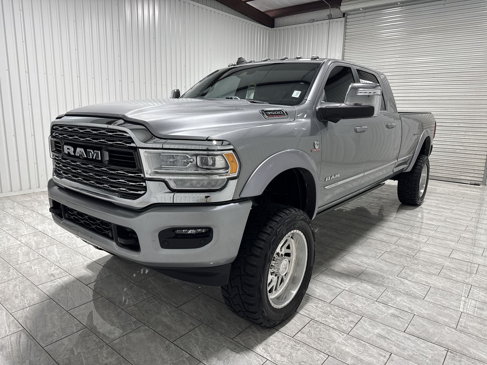 2023 RAM 3500 Limited Mega Cab 4x4 6'4" Box